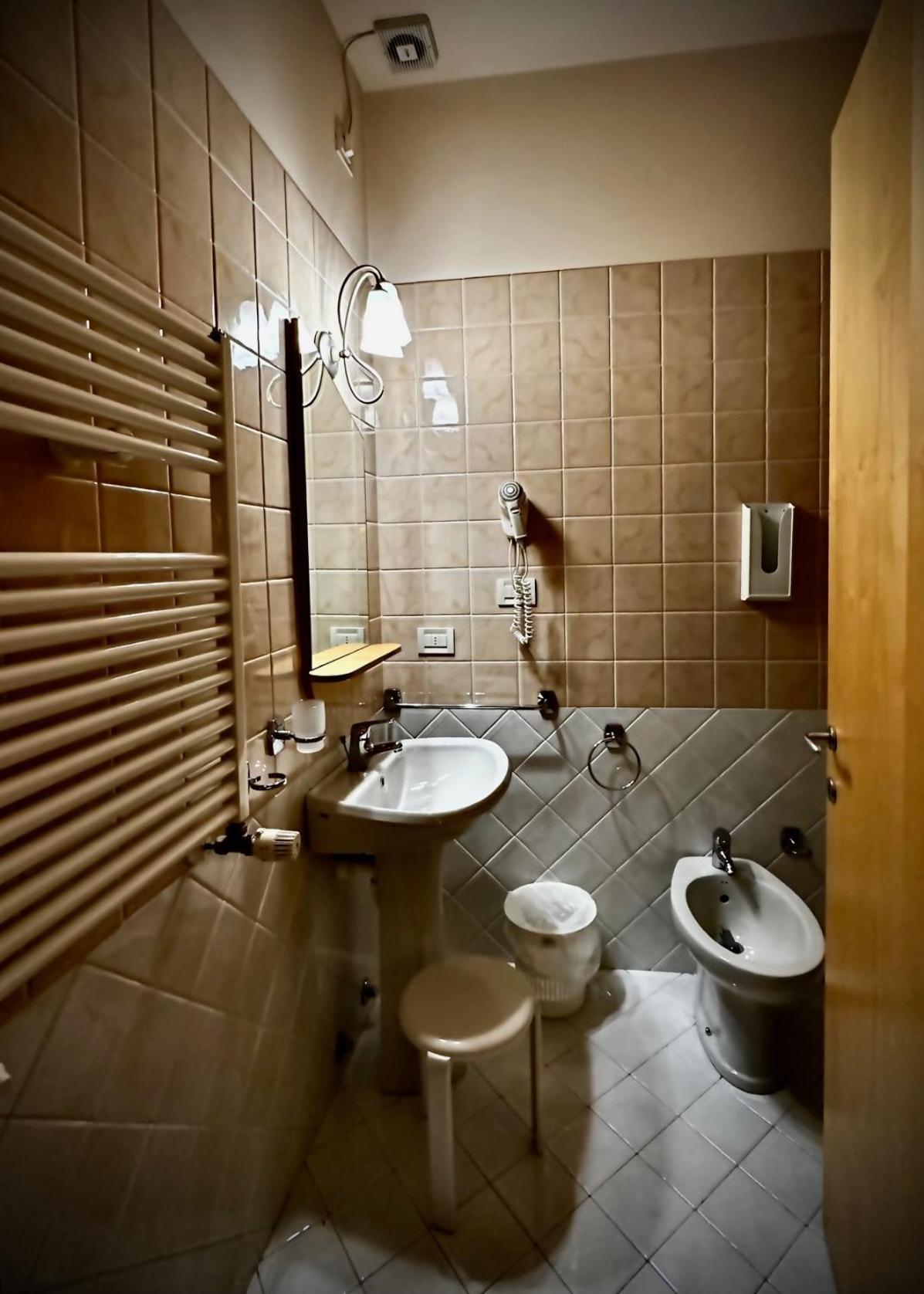Hotel Ponte Molo Porto Tolle Eksteriør bilde
