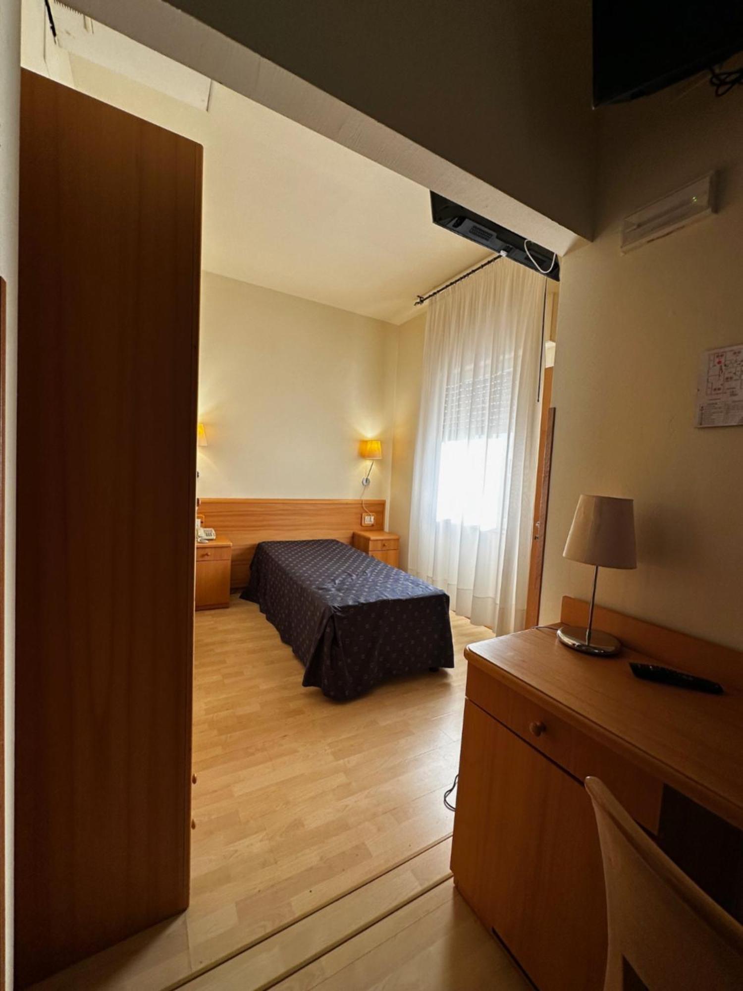 Hotel Ponte Molo Porto Tolle Eksteriør bilde
