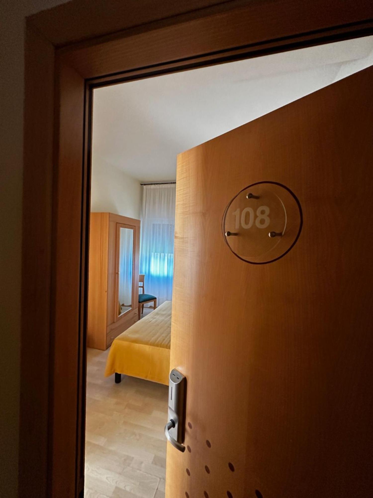 Hotel Ponte Molo Porto Tolle Eksteriør bilde